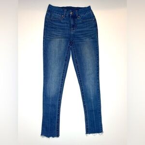 Seven7 Women’s Curvy Skinny Blue Jeans Size- 4